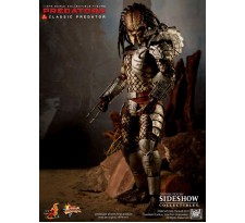 Predators Movie Masterpiece Action Figure 1/6 Classic Predator 30 cm (damaged outer shipper)